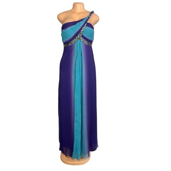 Camille La Vie Y2K Elegant Purple and Blue One-Shoulder Beaded Dress - Picture 4 of 12
